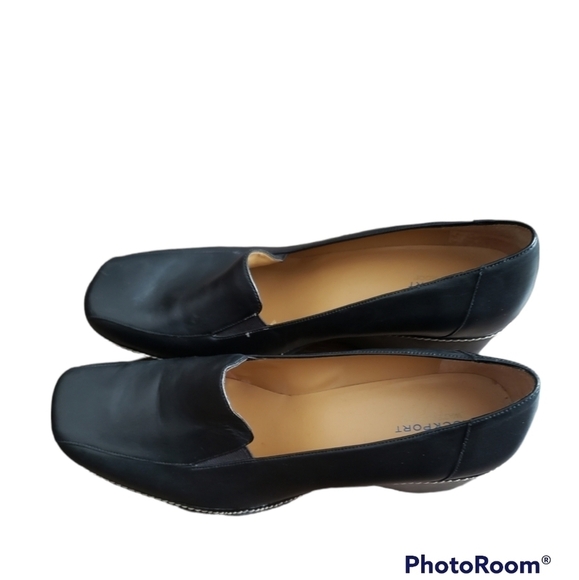 ROCKPORT Waterproof Wedge Loafers - Picture 4 of 8